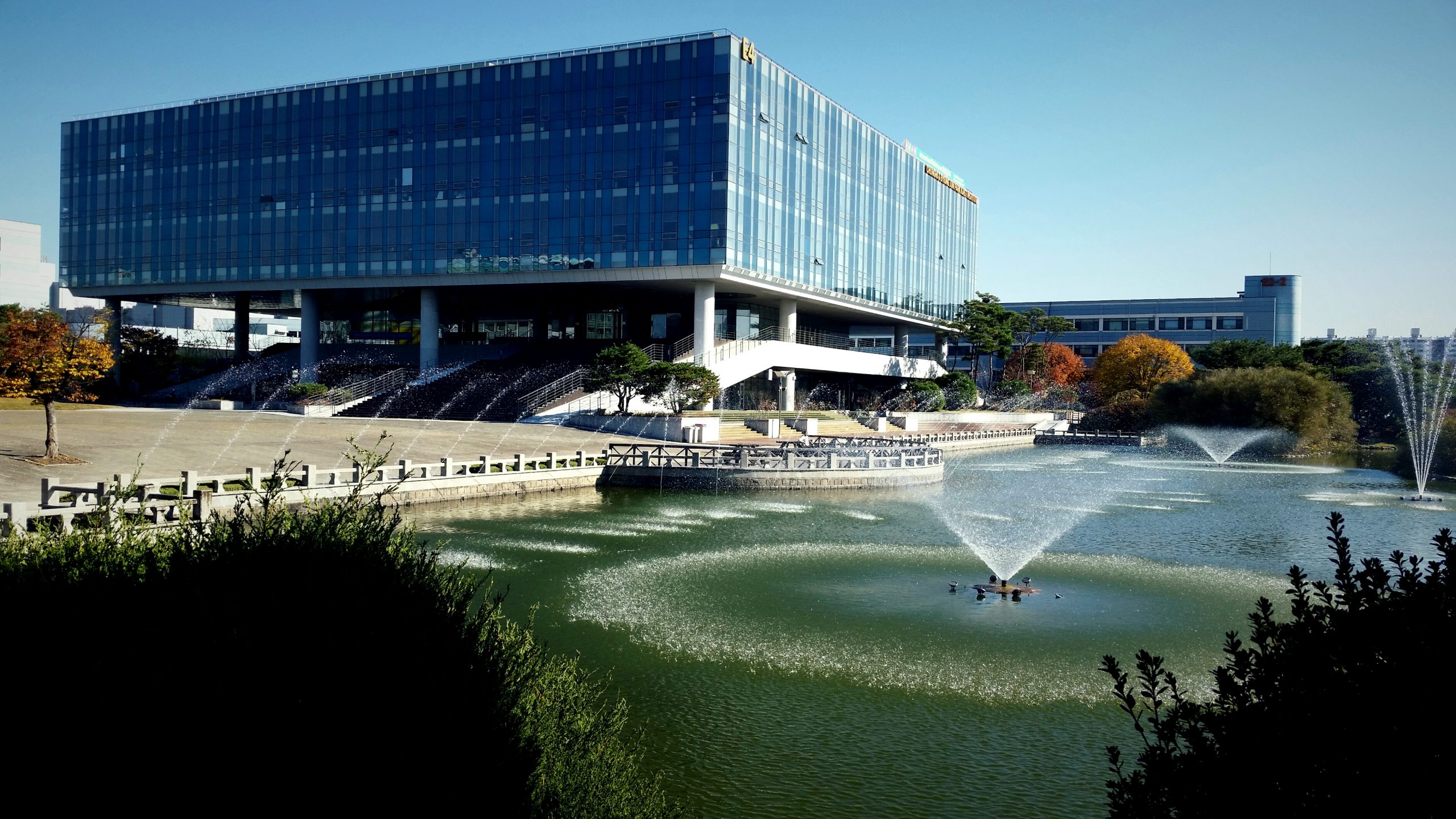 kaist research center for future strategy